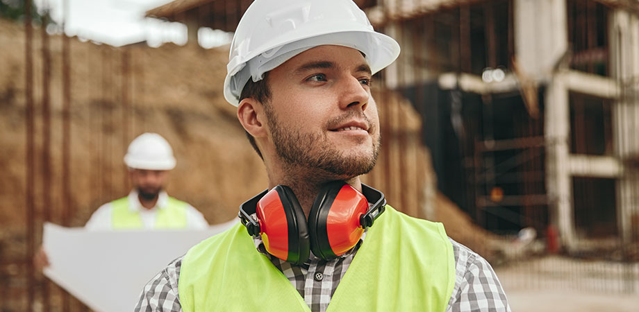 IOSH or NEBOSH: Which Qualification is Right for You?
